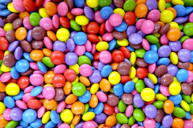 confiserie-CHATEAUNEUF GRASSE-min_smarties_confectionery_lenses-1150911